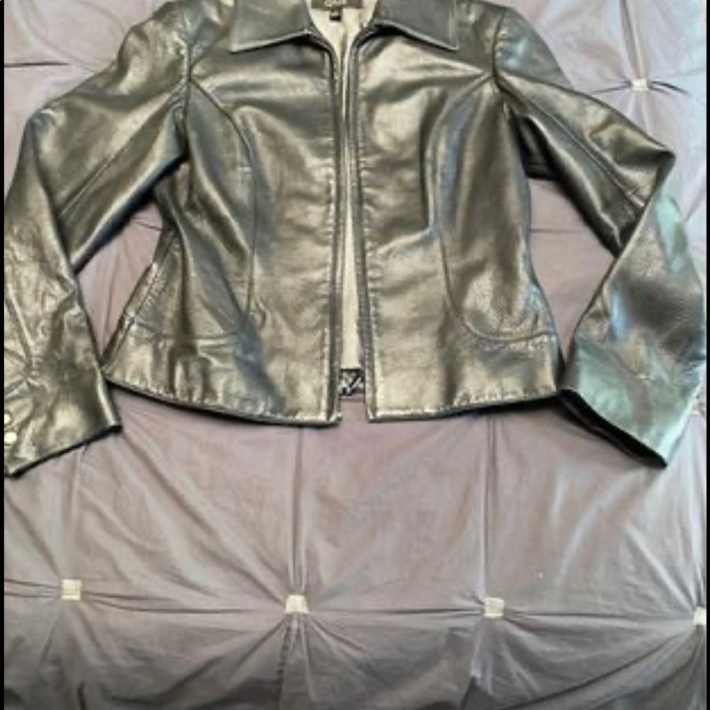 Black fitted leather jacket